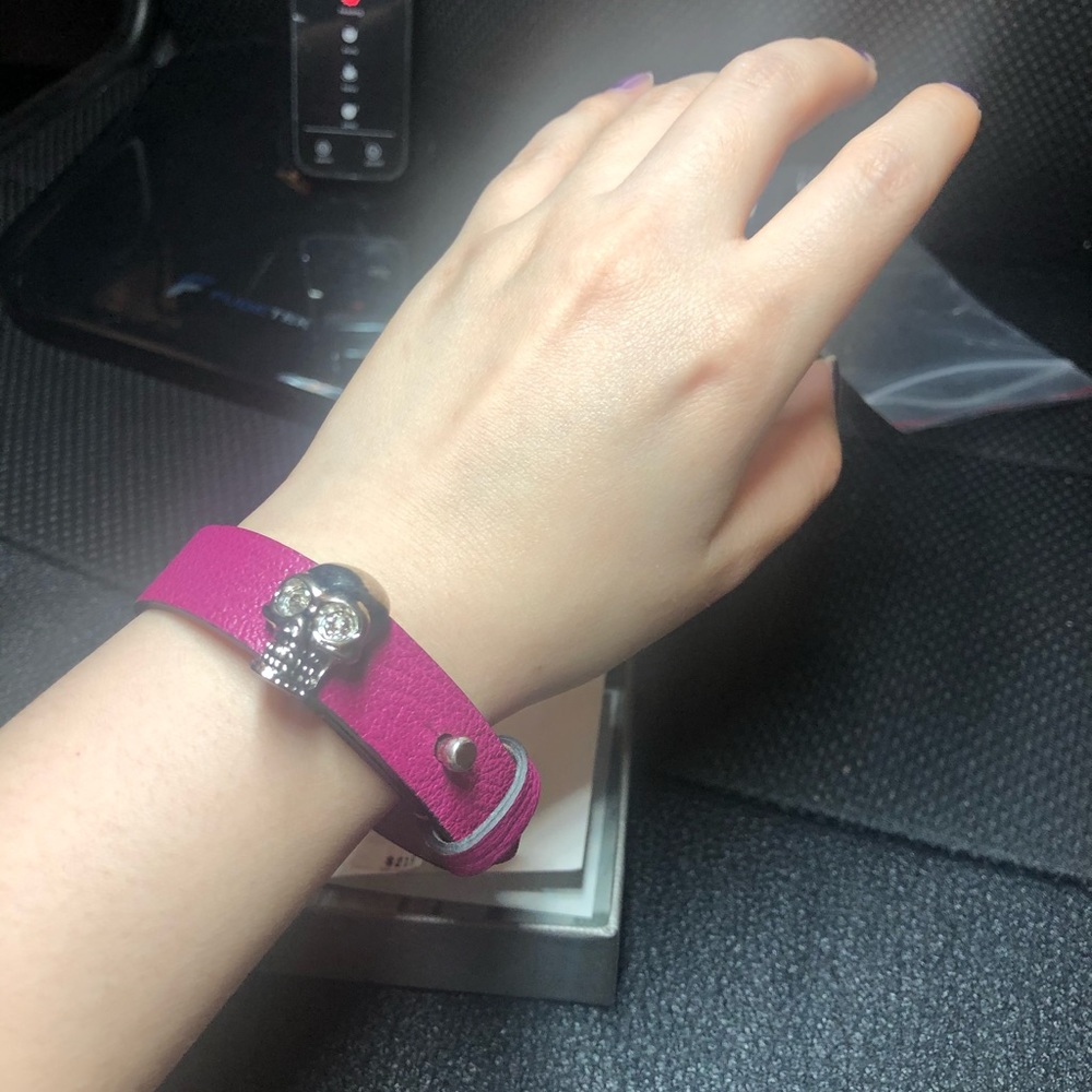 Alexander Macqueen leather bracelet